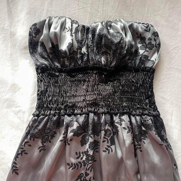 Vintage Y2K Satin Tube Dress - Picture 2 of 7